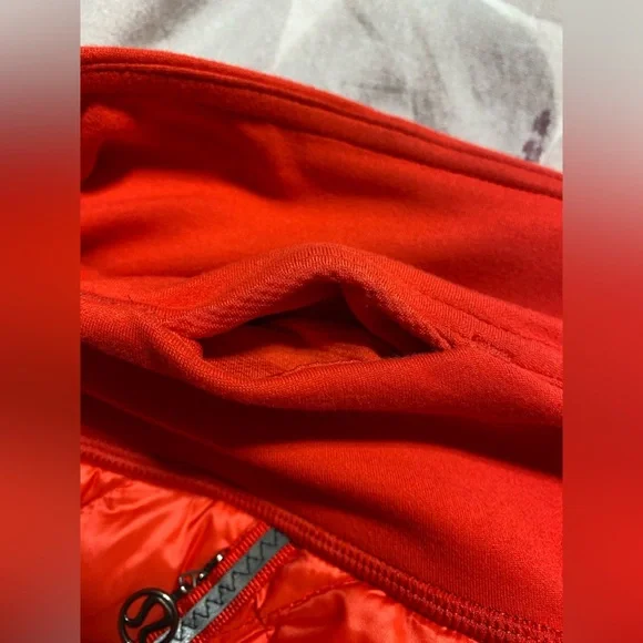 Lululemon Hot Cheeks Goose Down Wind & Water Resistant Quilted Mini Skirt Size 4 - Picture 12 of 16